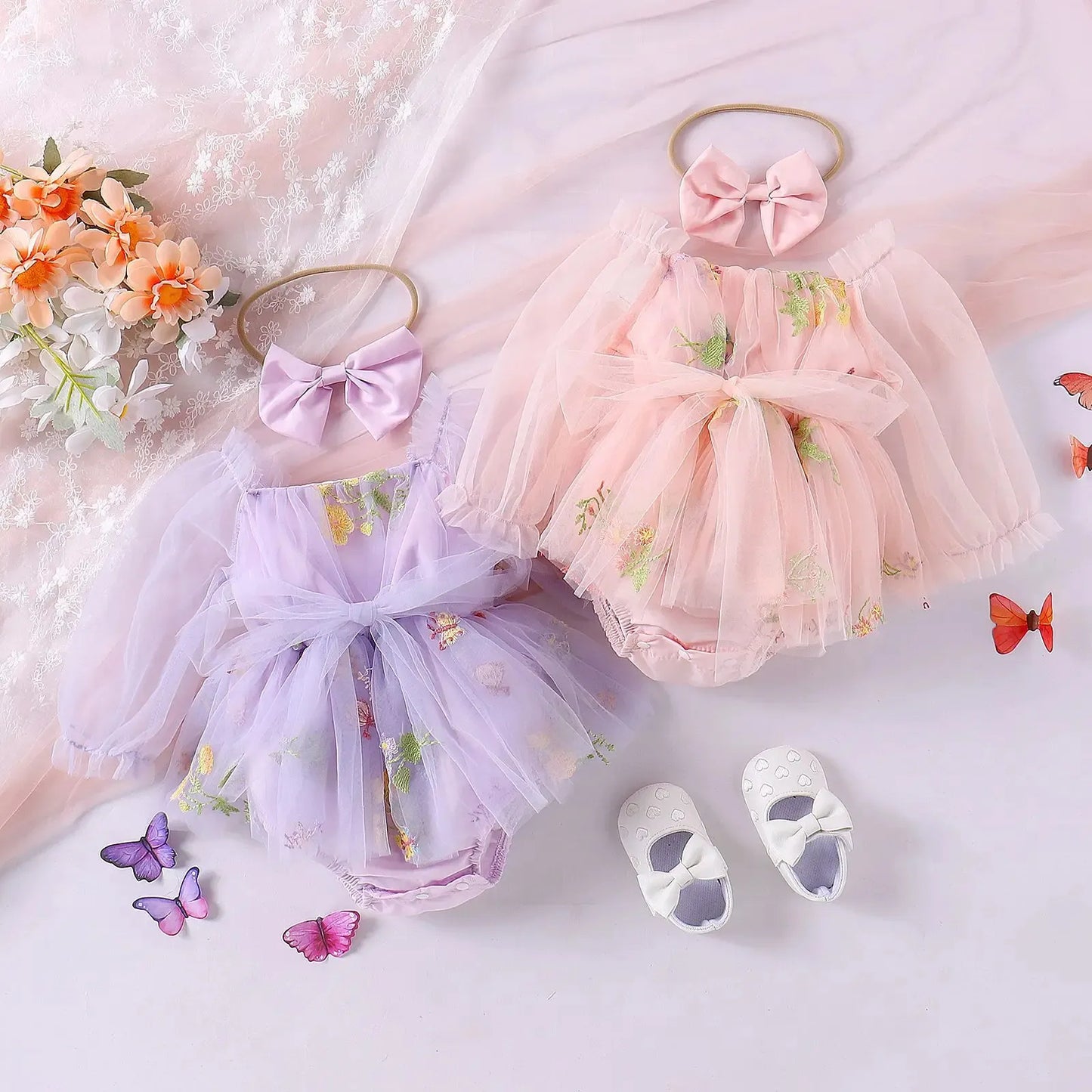 Enchanting Elegance: Floral Laced Newborn Romper for Your Little Princess