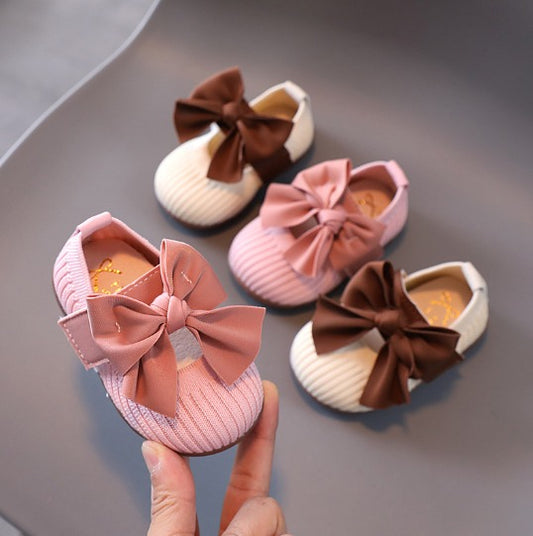 Adorable Baby Party Shoes with a Cute Bow