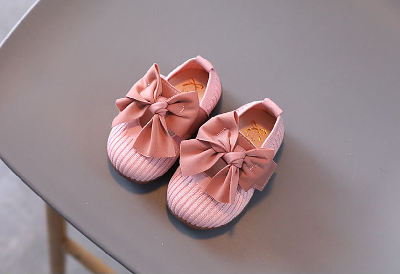 Adorable Baby Party Shoes with a Cute Bow