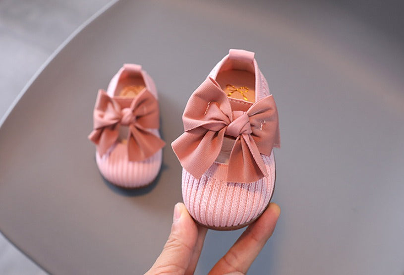 Adorable Baby Party Shoes with a Cute Bow