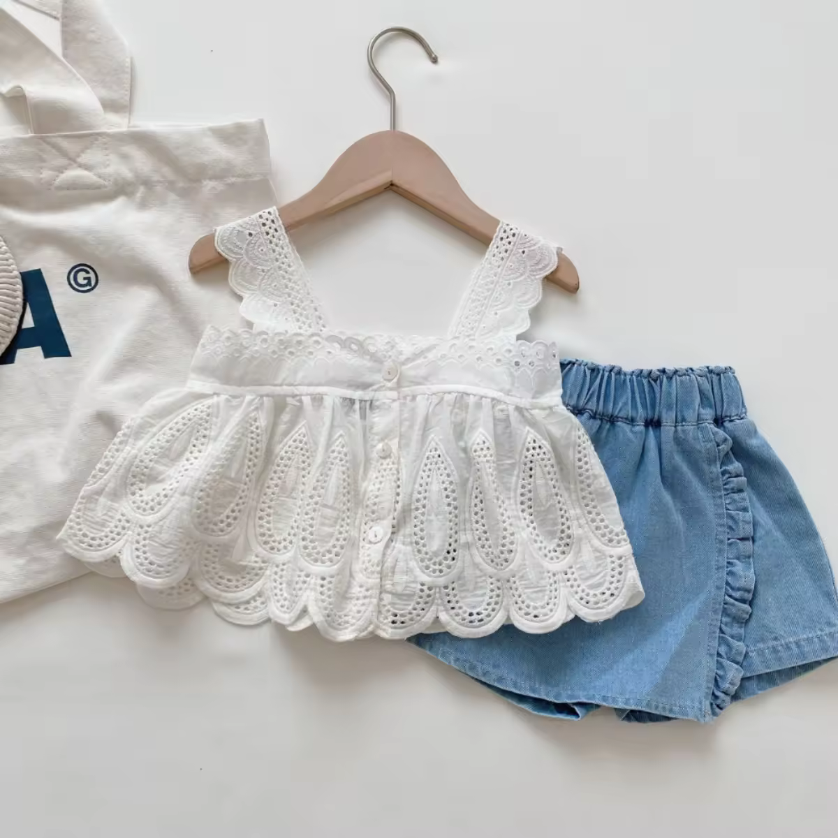 Adorable Summer Style: Toddler Suspender Top & Denim Shorts Set